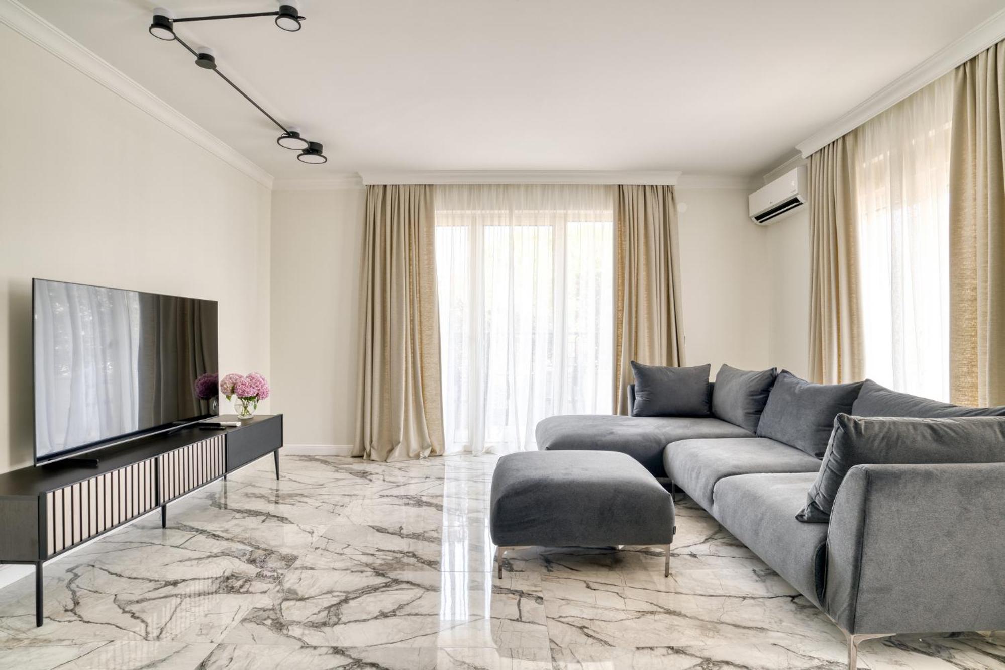 Ap Royal Oak - 2 Bedroom Apartment In Budva Bagian luar foto
